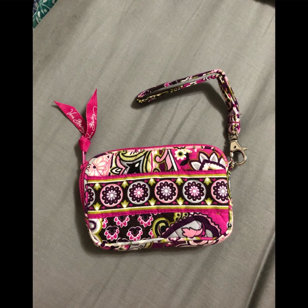 Vera Bradley tech case Very Berry Paisley🍍